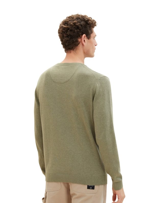 basic v-neck knit