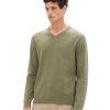 basic v-neck knit